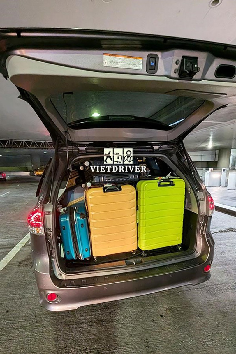 Những lý do khiến bạn nên chọn VietDriver để đặt xe đưa đón sân bay dich-vu-dua-don-san-bay-3.jpg