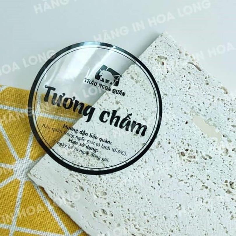 In tem trong suốt tại xưởng in Hoa Long gọi 0903 400 469. Xưởng in tem 3.jpg