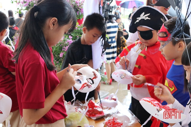“Vượt qua nỗi sợ hãi” - thông điệp từ lễ hội Halloween iSchool Hà Tĩnh