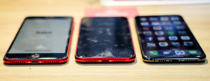 iPhone XR so dáng iPhone XS Max và 8 Plus