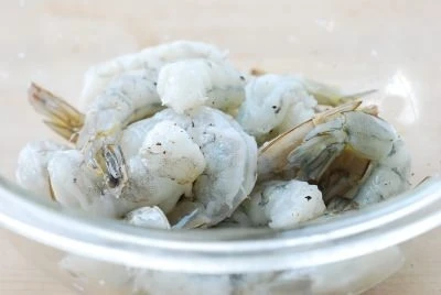 Tôm rim cay kích thích vị giác cho cả nhà