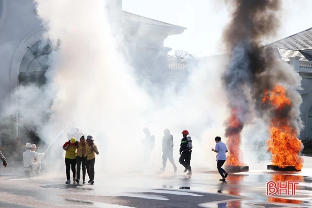 Diễn tập cứu hỏa tại khu nghỉ dưỡng cao cấp nhất Hà Tĩnh