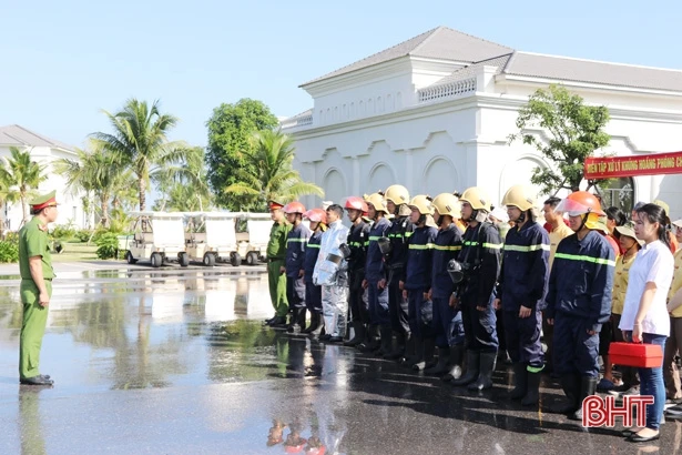 Diễn tập cứu hỏa tại khu nghỉ dưỡng cao cấp nhất Hà Tĩnh