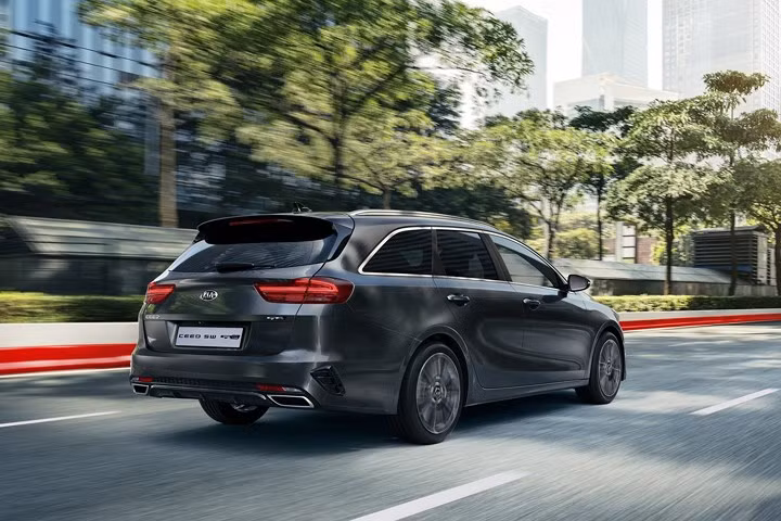 Hình ảnh chi tiết Kia Ceed GT - Line phiên bản châu Âu