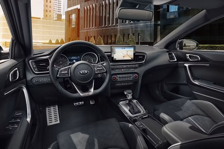 Hình ảnh chi tiết Kia Ceed GT - Line phiên bản châu Âu