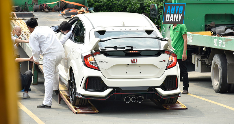 Hé lộ ảnh xe đua thể thao Civic Type R