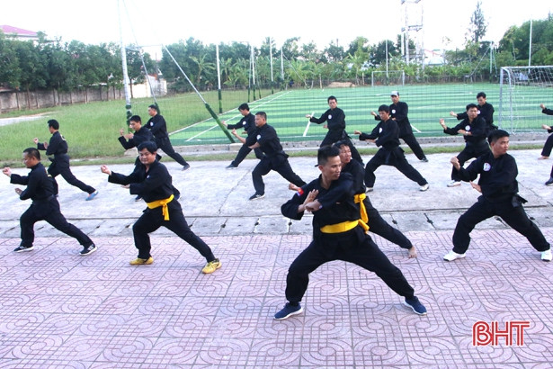 Huấn luyện võ cổ truyền cho giáo viên thể chất các cấp học ở Hà Tĩnh