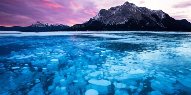 Hồ bong bóng băng kỳ lạ ở Canada hình ảnh 1 Hồ bong bóng băng kỳ lạ ở Canada