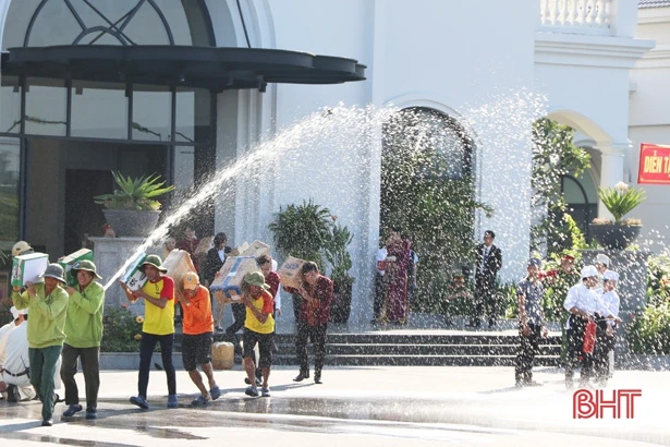 Diễn tập cứu hỏa tại khu nghỉ dưỡng cao cấp nhất Hà Tĩnh