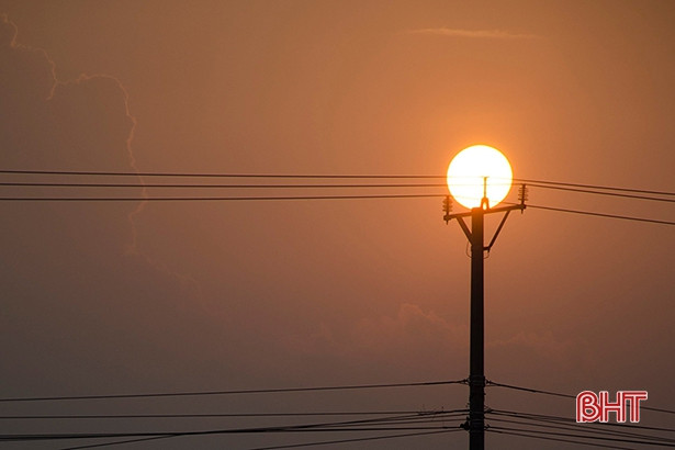 Ngắm mặt trời hoàng hôn tuyệt đẹp trên quê hương Hà Tĩnh