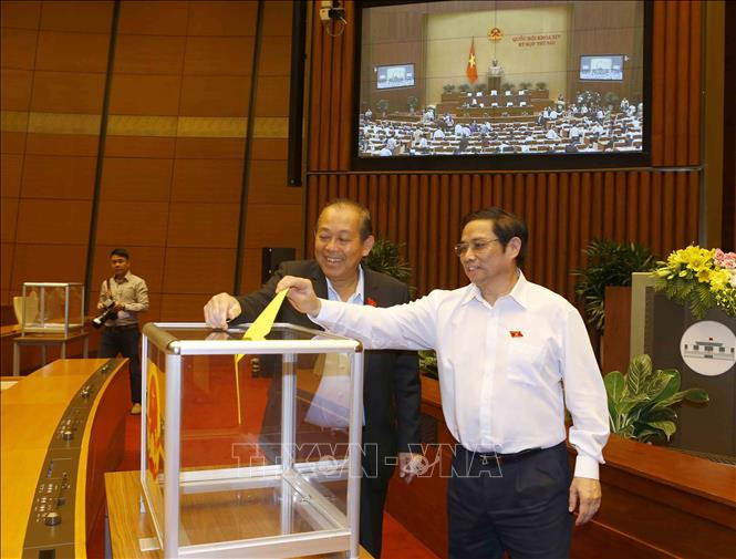 Những hình ảnh đại biểu Quốc hội bỏ phiếu bầu Chủ tịch nước