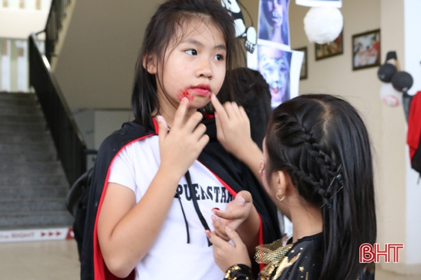 “Vượt qua nỗi sợ hãi” - thông điệp từ lễ hội Halloween iSchool Hà Tĩnh