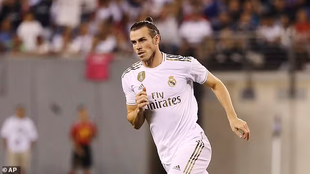 Newcastle gây sốc khi tính mời Zidane làm HLV trưởng