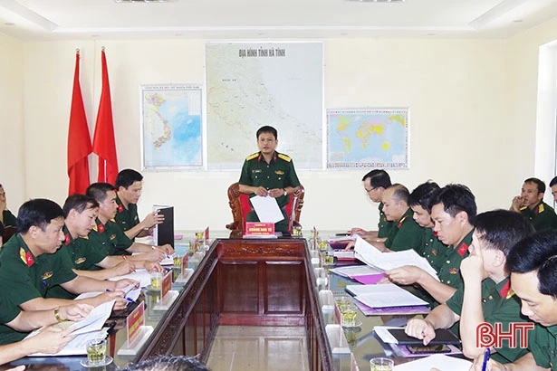 Kiểm tra nhiệm vụ quân sự, quốc phòng tại các cơ quan, đơn vị