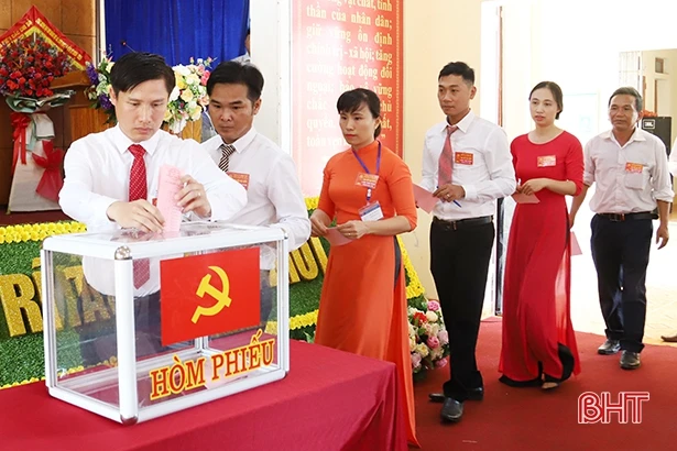 Nhiều địa phương ở Hà Tĩnh tổ chức đại hội Đảng nhiệm kỳ 2020 - 2025