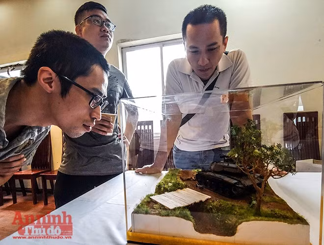 Choáng ngợp những khí tài quân sự do người đam mê mô hình ở Hà Nội lắp ráp, chế tạo