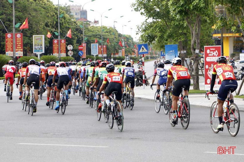 Cúp truyền hình TP Hồ Chí Minh đua chặng 2, qua Hà Tĩnh sáng nay