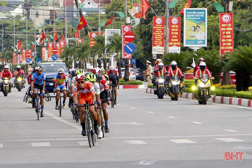 Cúp truyền hình TP Hồ Chí Minh đua chặng 2, qua Hà Tĩnh sáng nay