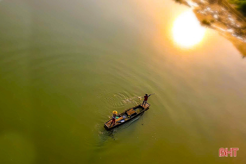 Ngắm hoàng hôn mùa hạ ở phố núi Hà Tĩnh