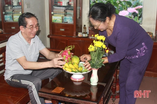 Người dân Hà Tĩnh tưởng nhớ Bác Hồ dịp 130 năm ngày sinh của Người