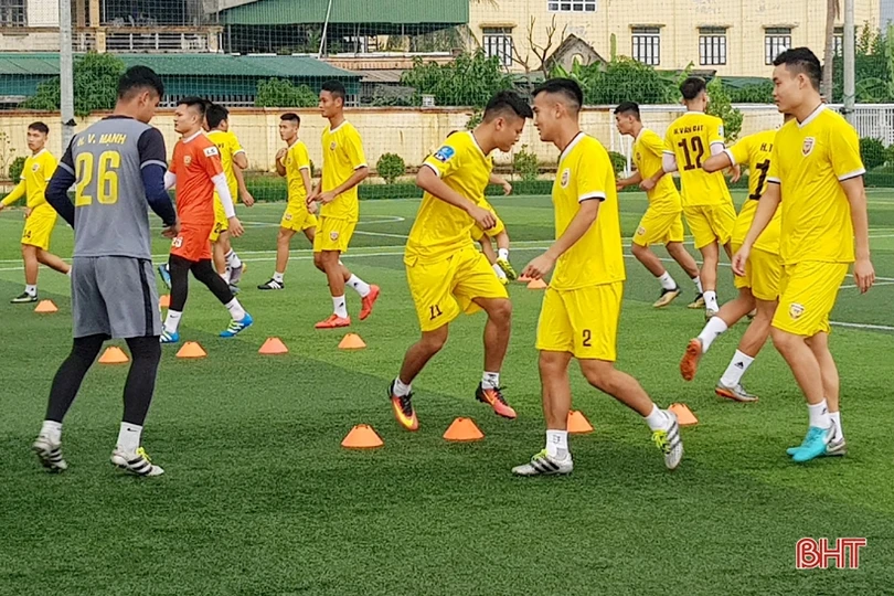 Khán giả tin đội nhà Hồng Lĩnh Hà Tĩnh sẽ đánh bại Fico Tây Ninh