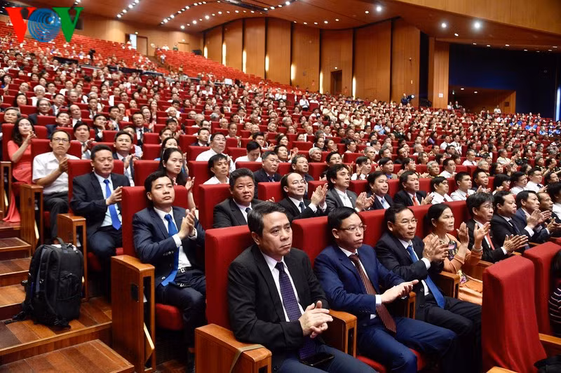 toàn văn phát biểu của tổng bí thư, chủ tịch nước tại lễ kỷ niệm 130 năm ngày sinh chủ tịch hồ chí minh hình 2 Làm theo chỉ dẫn của Bác để quét sạch chủ nghĩa cá nhân, làm trong sạch Đảng