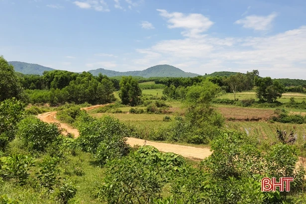 Xã miền núi Hà Tĩnh với “bài toán khó” 90 tỷ đồng xây dựng nông thôn mới