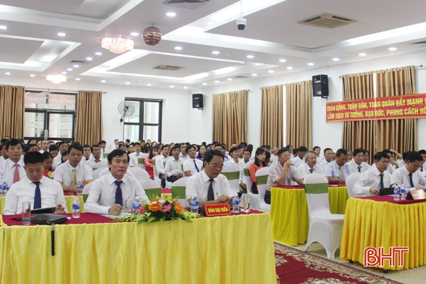 Đưa số khách hàng Hà Tĩnh sử dụng nước sạch lên 100.000 hộ vào năm 2025