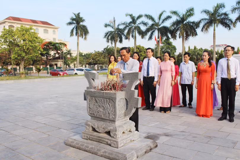 Đấu tranh phản bác với những thông tin xấu độc, bảo vệ nền tảng tư tưởng của Đảng