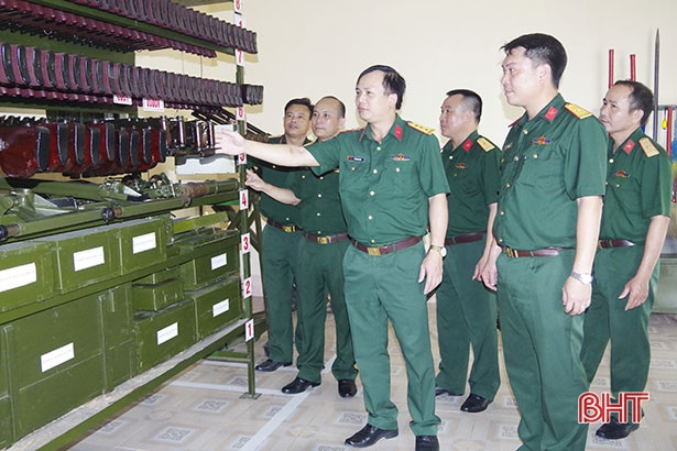 Kiểm tra nhiệm vụ quân sự, quốc phòng tại các cơ quan, đơn vị