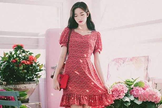 8 mẫu móng tay đẹp cho chị em đón hè