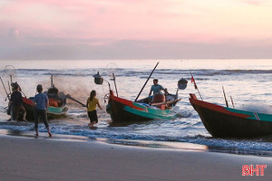 Về làng chài Xuân Yên nghe “hơi thở” của biển