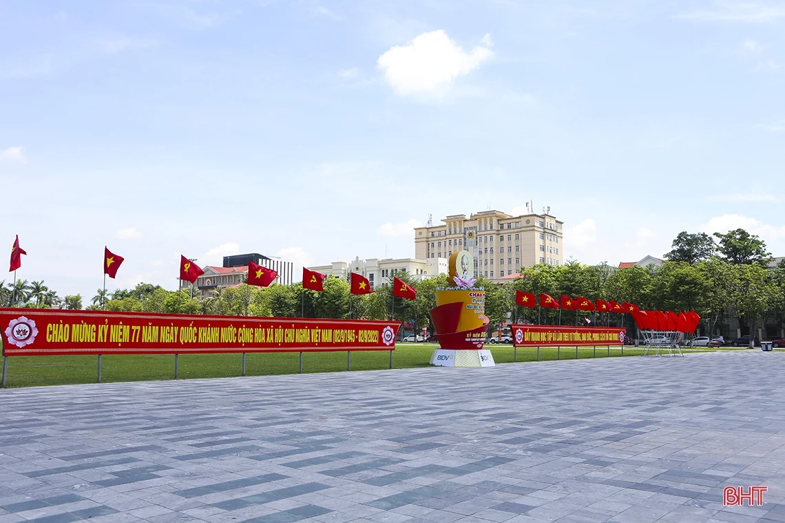 Hà Tĩnh rực rỡ sắc cờ đón mừng Quốc khánh 2/9