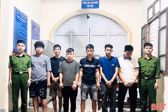 Hà Tĩnh phá đường dây bán ma túy "cỏ" cho công nhân, học sinh, giao dịch hơn 10 tỷ đồng