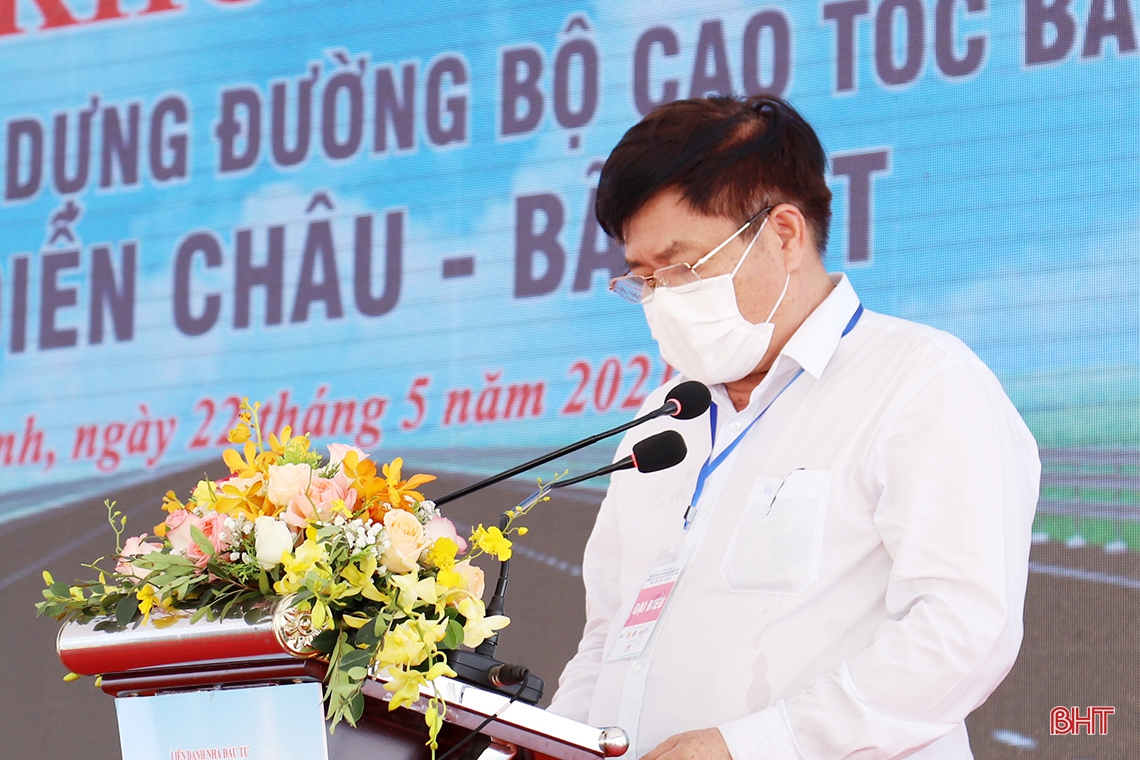 Khởi công dự án cao tốc Bắc - Nam đoạn Diễn Châu - Bãi Vọt