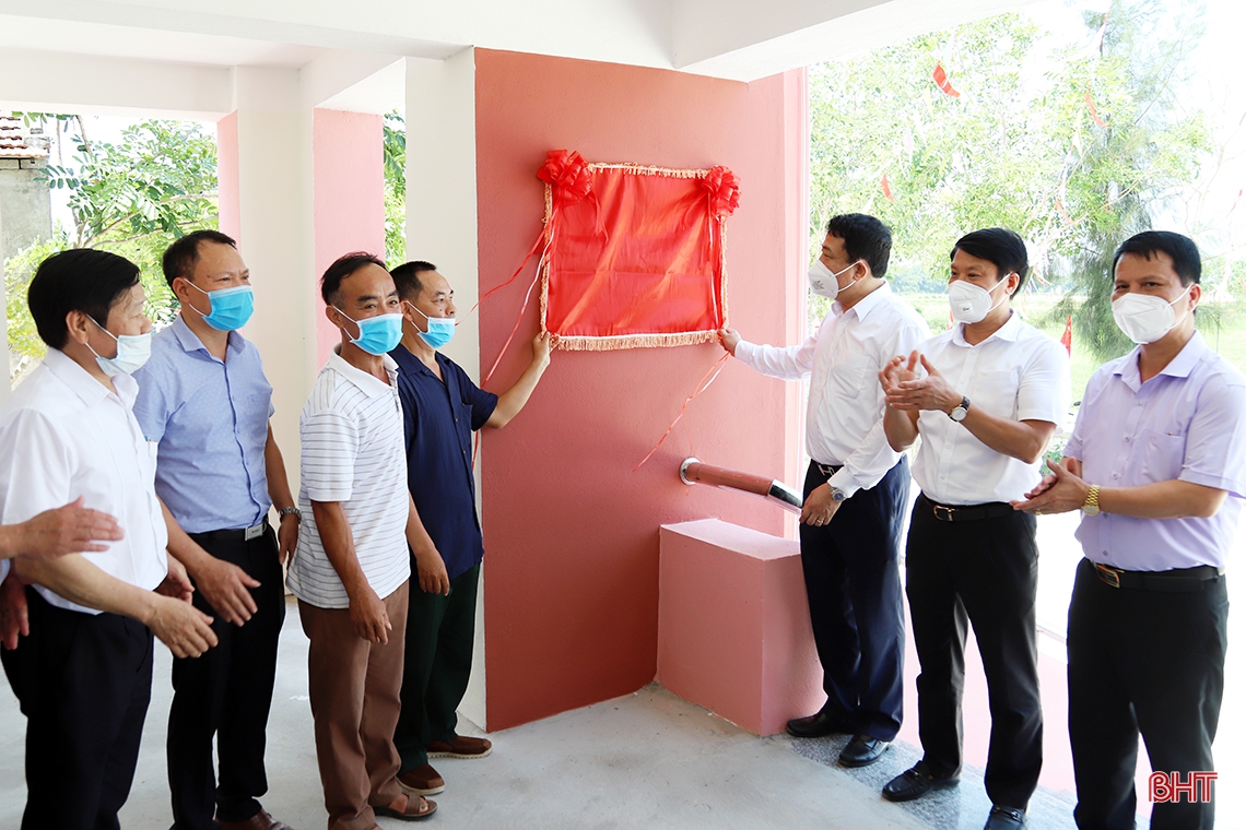 Bí thư Tỉnh ủy Hà Tĩnh dự lễ khánh thành nhà văn hóa kết hợp tránh trú bão, lũ ở Đức Thọ