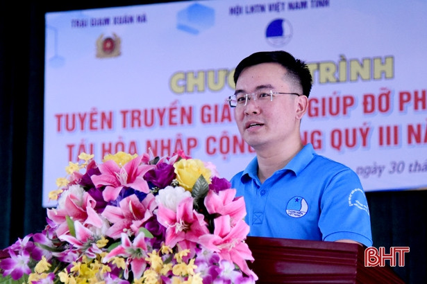 Phổ biến pháp luật, thông tin việc làm cho gần 200 phạm nhân ở Trạm giam Xuân Hà