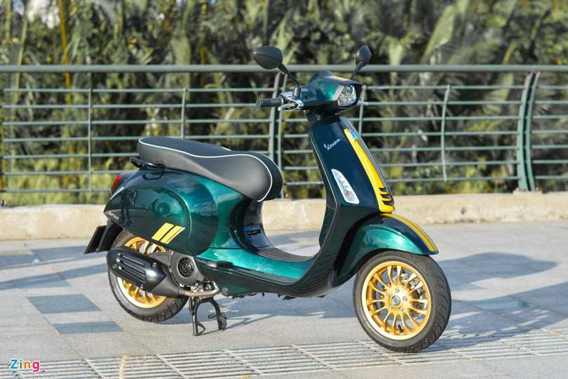 Chi tiết Vespa Sprint 150 Racing Sixties giá 94,9 triệu tại Việt Nam