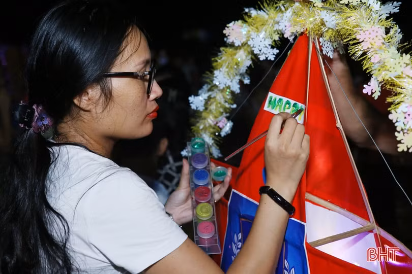 Đẹp mắt những mâm cỗ trung thu trong “Mùa trăng sum vầy” Trường Albert Einstein