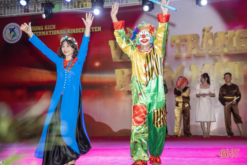 Phụ huynh Mầm non Trung Kiên hóa thân nhân vật cổ tích, mang niềm vui trung thu cho con