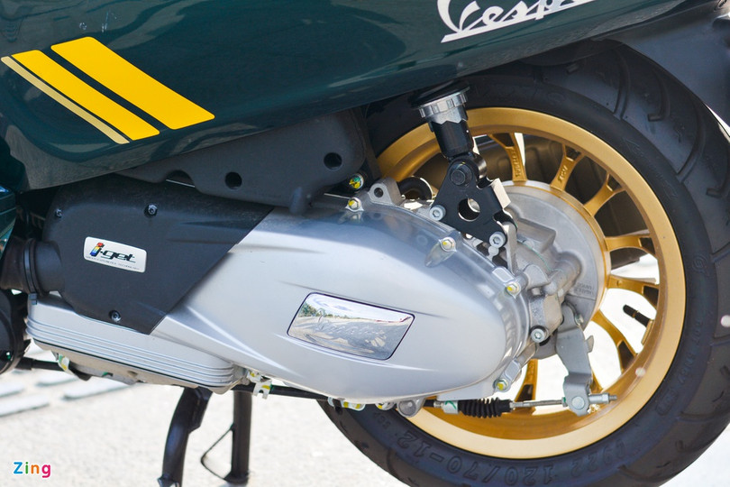 Chi tiết Vespa Sprint 150 Racing Sixties giá 94,9 triệu tại Việt Nam