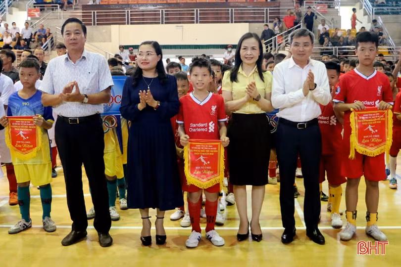 Khởi tranh Giải Bóng đá thiếu niên, nhi đồng toàn tỉnh Hà Tĩnh năm 2020