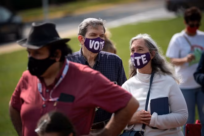 Hơn 1,2 triệu người Mỹ đã bỏ phiếu sớm bầu tổng thống