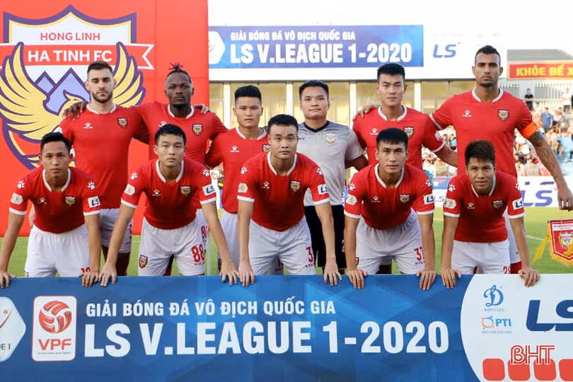 Thắng thuyết phục Quảng Nam 3-2, Hồng Lĩnh Hà Tĩnh chính thức vào top 8 V.League