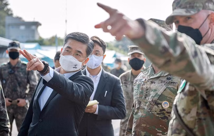 Bộ trưởng Quốc phòng Hàn Quốc thăm làng đình chiến với Triều Tiên