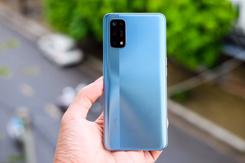 6 smartphone đáng chú ý bán trong tháng 10