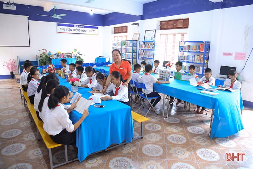 Cô hiệu trưởng ở xã miền núi Hà Tĩnh say mê xây “Trường học hạnh phúc”