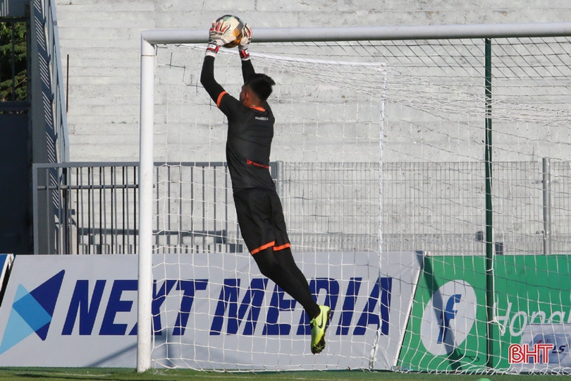 Quảng Nam làm quen sân, chuẩn bị cho trận gặp chủ nhà Hồng Lĩnh Hà Tĩnh