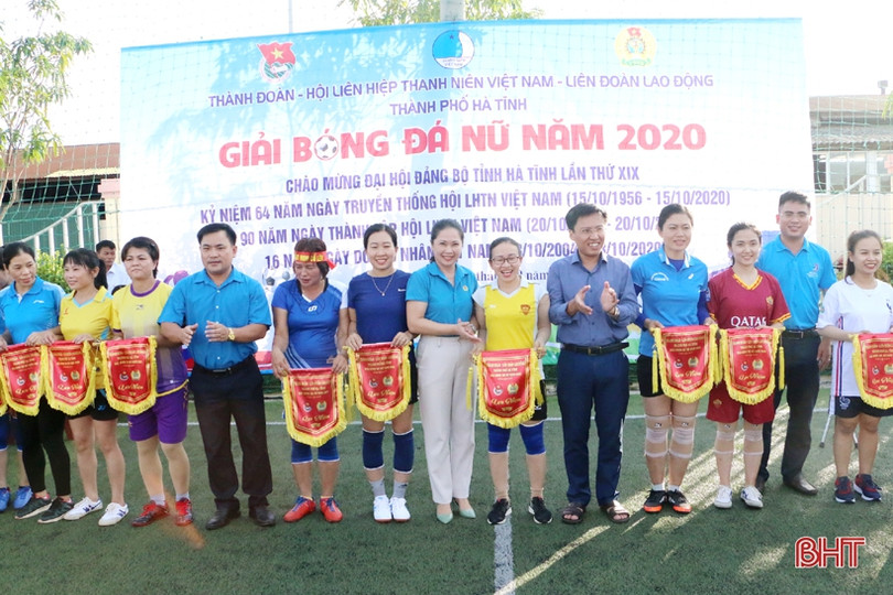 Khởi tranh Giải Bóng đá nữ thành phố Hà Tĩnh