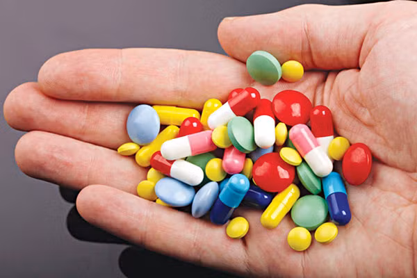 Một số thuốc có thể hại gan